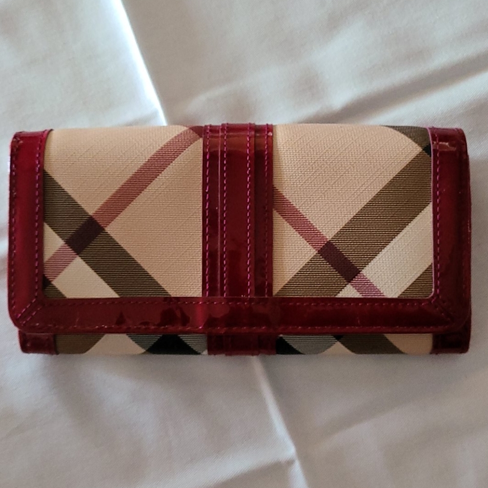Burberry Nova Continental Wallet